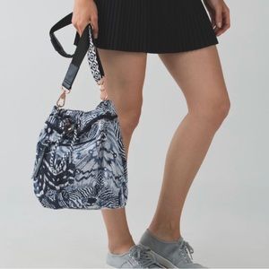 Lululemon Diversity bag